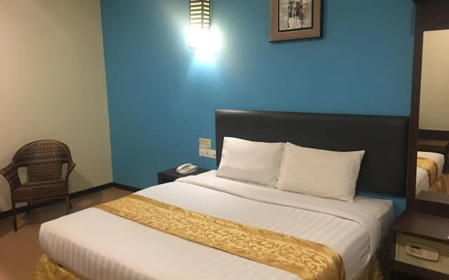 Eight Days Boutique Hotel - photo 2