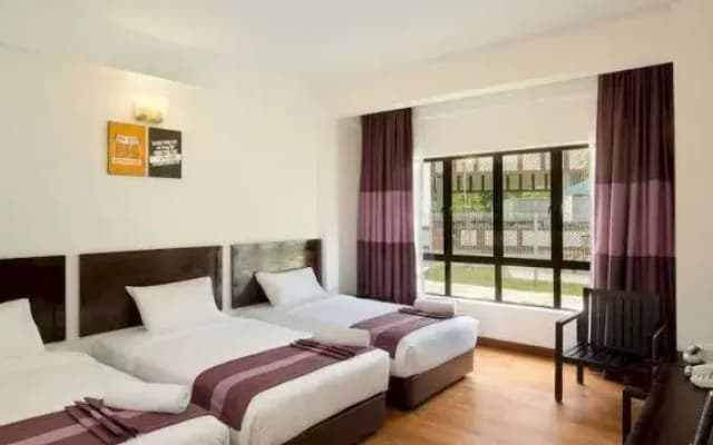 Suria Hot Spring Resort Bentong - photo 4