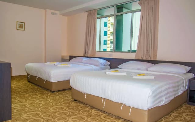 Lucky 11 Hotel - photo 3