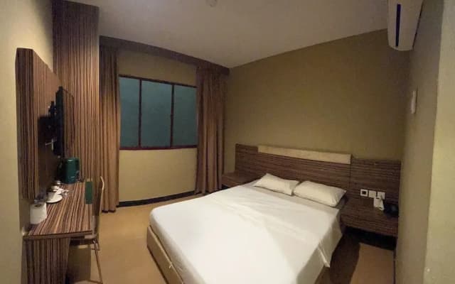 Havona Hotel -Permas Jaya -Self Check-In - photo 2