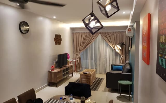 Mike's Place @ The Majestic Ipoh (Corner unit) - photo 2