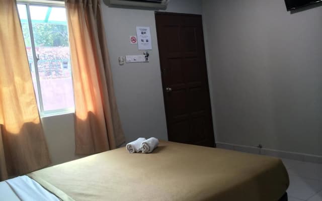 Hotel Tengkera - photo 4