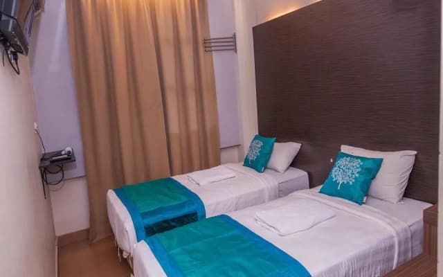 OYO 209 Yomi Hotel - photo 4