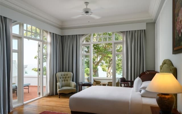 Oriental Hotel - photo 5