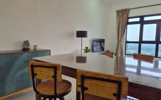 [Next to Lego Land] - Medini Family Suites for 3 - photo 2