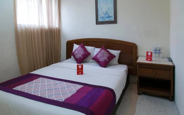 Colour Hotel by OYO Rooms - photo 2