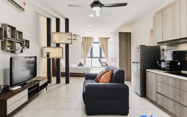 Queensville Comfy Studio  by MOKA - photo 3
