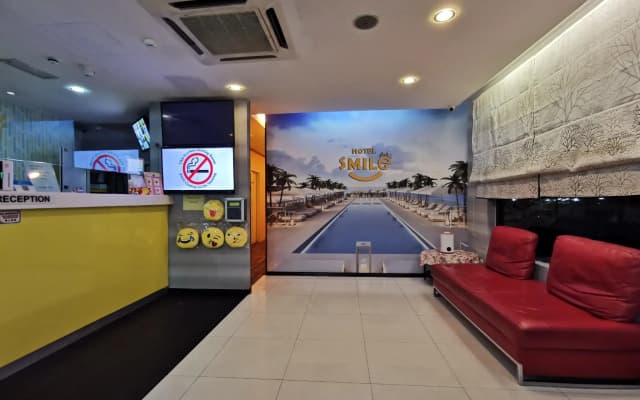 Smile Hotel Cheras Pudu KL - photo 2