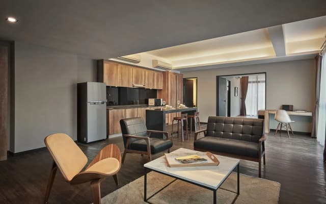 Tropics Eight Suites - photo 5