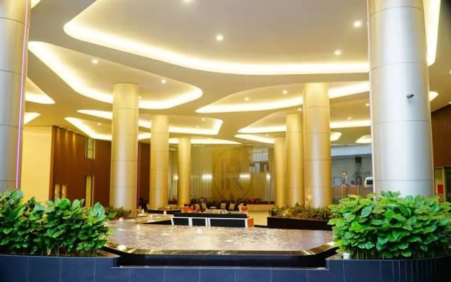 Platinum Suites AT Swiss Garden - photo 2