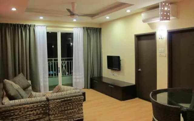Borneo Holiday Homes @ 1Borneo Tower B Condominium - photo 4