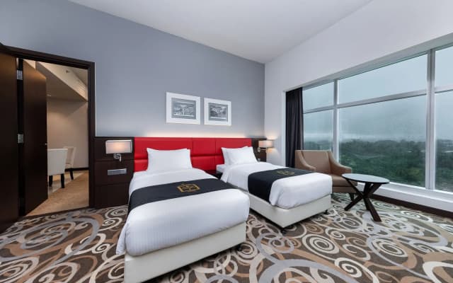 Raia Hotel & Convention Centre Kuching - photo 4