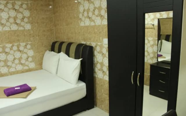 New Wave Vines Hotel - photo 5