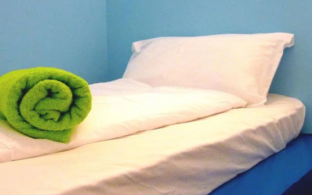 OYO 89880 Vstay 2 Guesthouse - photo 2