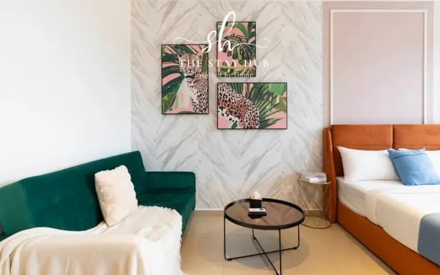 Paxtonz Luxe Suites by The Stay Hub - photo 4