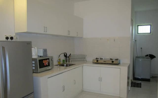 Red Door Apartments - photo 5