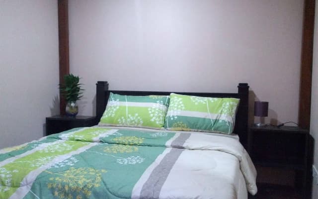 Funky Huts Guest House - photo 4