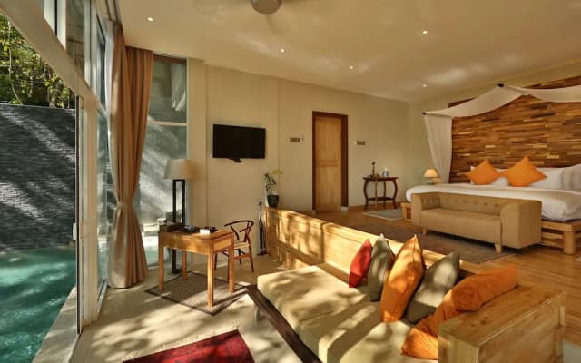 Ambong Pool Villas - Private Pool - photo 3