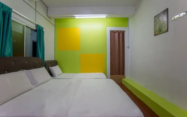 Musafir Transit Hotel by OYO Rooms - photo 4