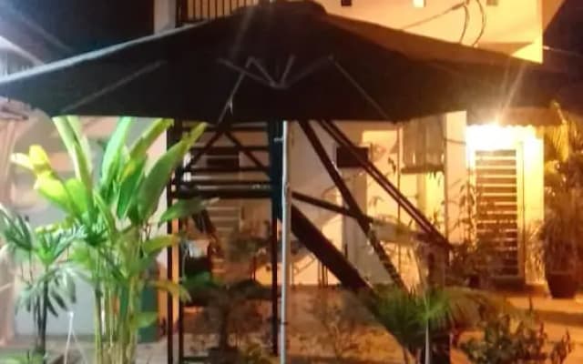 Streetroad Guesthouse - photo 5