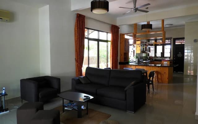Batu Ferringhi Homestay - photo 2