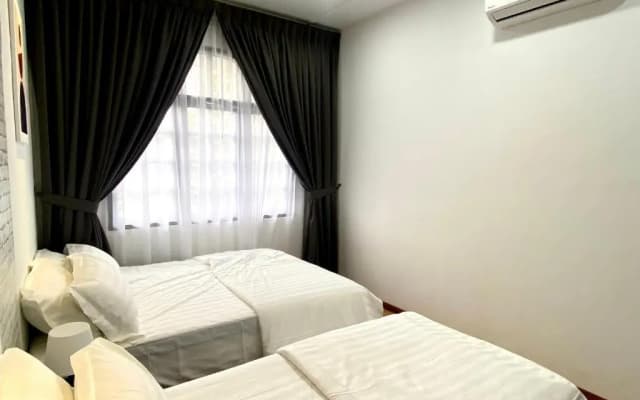 comfy 3-bedrooms with family karaoke Max-10pax - photo 3