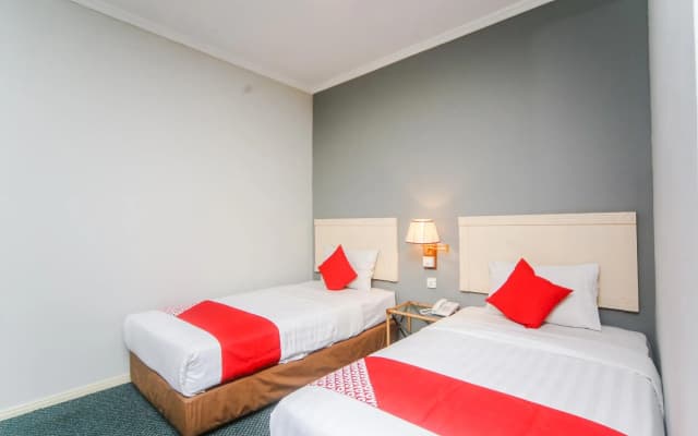 OYO 563 Jockey Lodge Hotel - photo 3