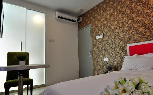 Le Garden Hotel - photo 2