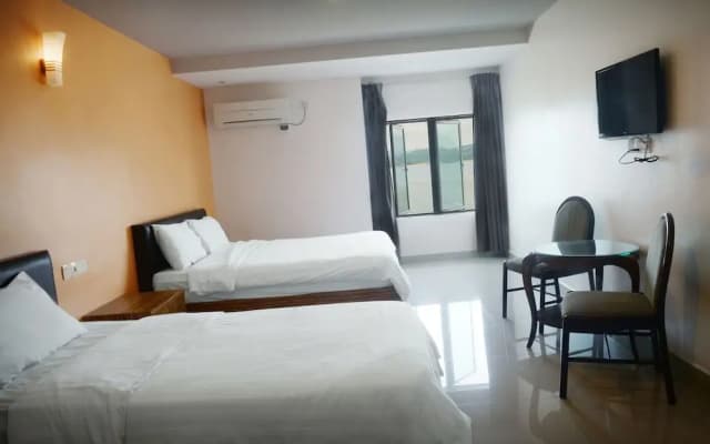 Brezza Hotel Sitiawan - photo 5