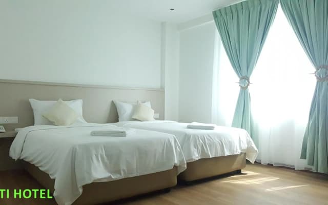 New Glow Hotel Miri - photo 4