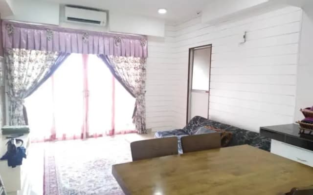 Hanifa Homestay D'Perdana - photo 2