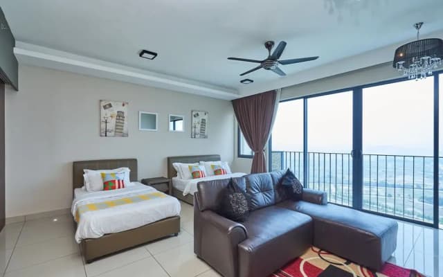 Oyo Home 89316 Special Studio Setia Alam Trefoil - photo 3