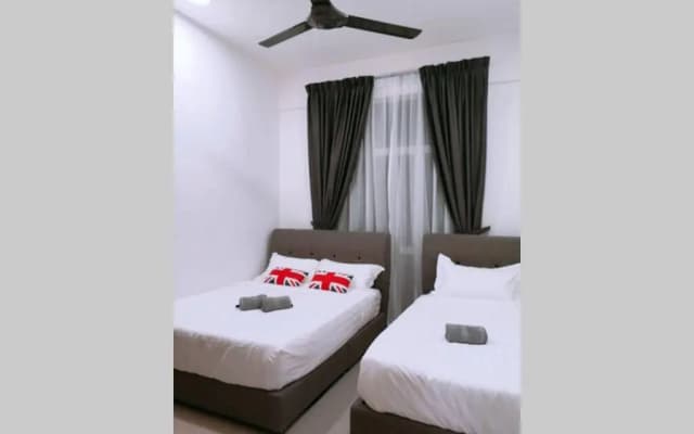 W7Homestay GoldenHill NightMarket - photo 2