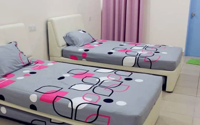 Shia Guesthouse - photo 4