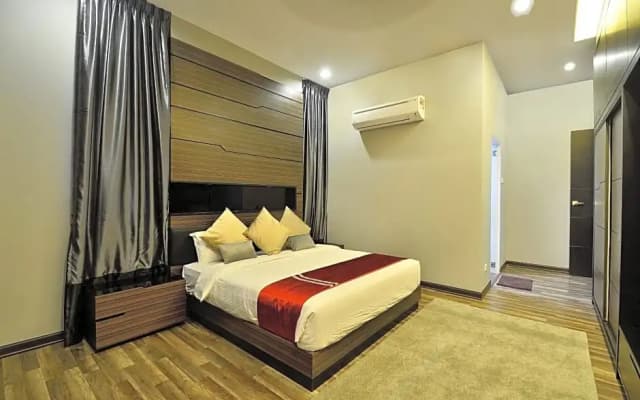 Violet Luxury Service Villa - photo 3