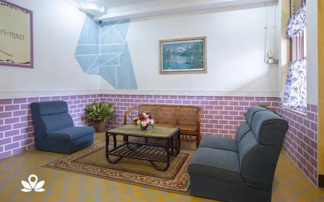 Mari-Mari Guesthouse - photo 2