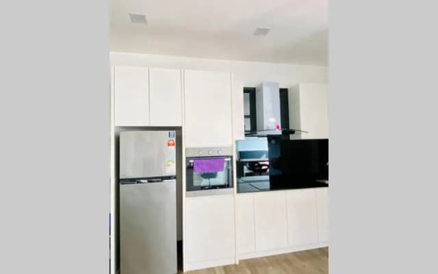 Corner Unit Landmark Residence 2, High Floor, Nice View, WiFi & Tvbox, Free Parking - photo 3