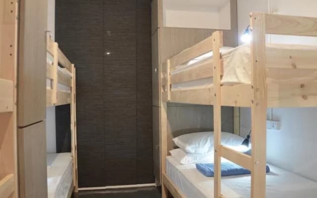 Faloe Hostel - photo 2
