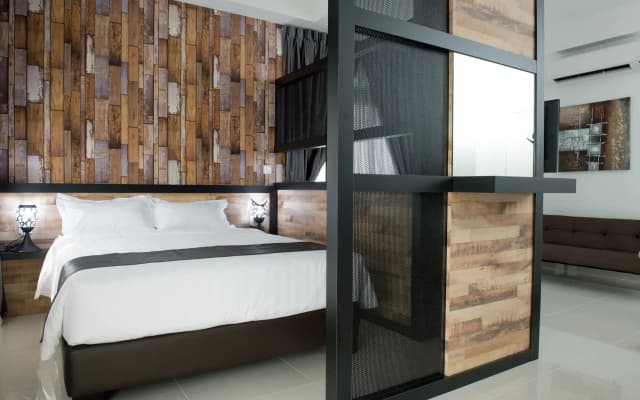 Ezzyhome @ Medini - photo 2