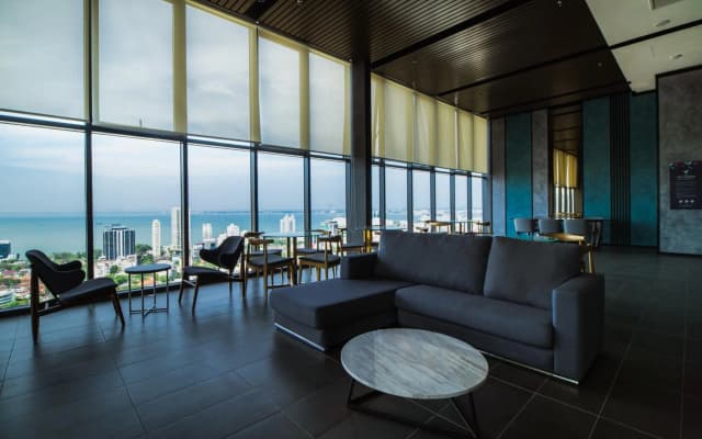 Muji Home 1 - Sea and City View 2BR at 218 Tropicana NEAR Komtar FoodHeaven Heritage with Netflix - photo 5
