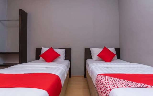 I Stay Hotel by OYO Rooms - photo 2