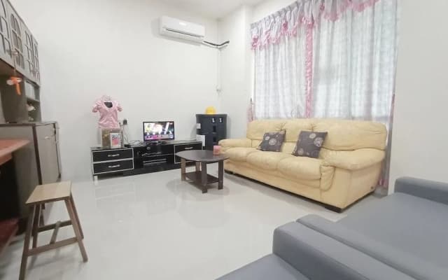 OYO 90186 Tiong's Homestay - Gated Comm - photo 5