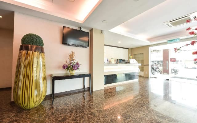 Hotel Zamburger Grand City - photo 2