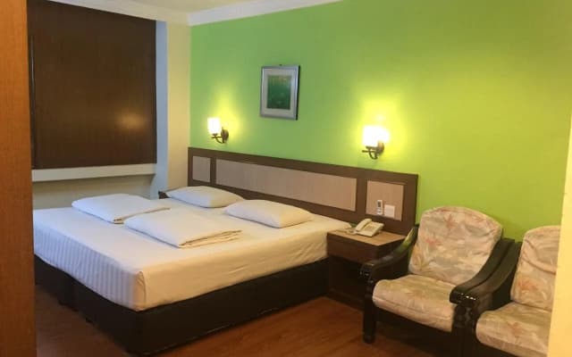 The Inn Hotel - photo 4