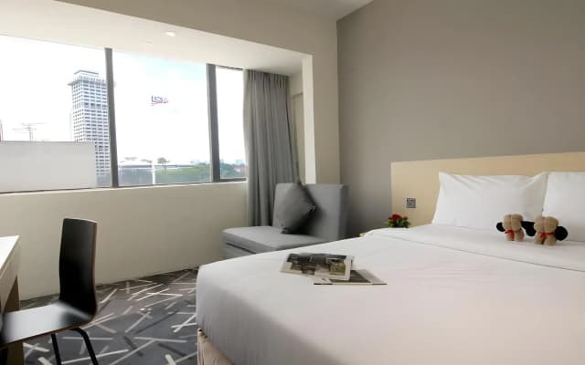 Pacific Express Hotel Central Market - photo 5