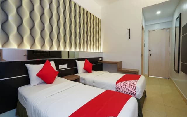 Hotel Orchard Inn by OYO Rooms - photo 4