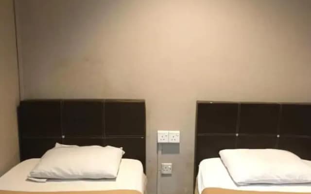 KL2F Empire Hotel  Empire - photo 4