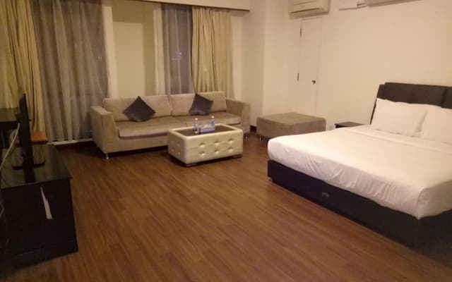 Sky Apartment at Times Square - photo 3