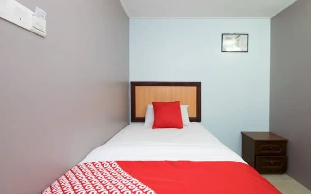 Oyo 963 Hotel Oriental - photo 4