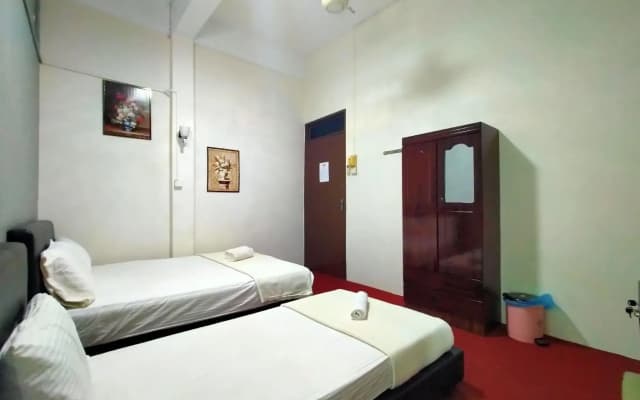 SPOT ON 89994 RZ Gold Hotel - photo 3